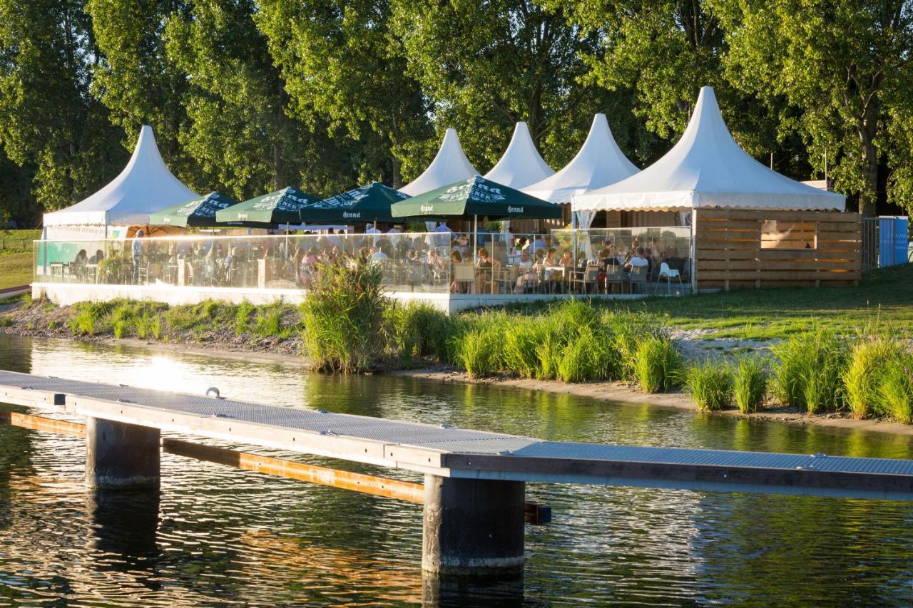 Restaurant Oolderhof Bv Hotel Roermond Eksteriør billede