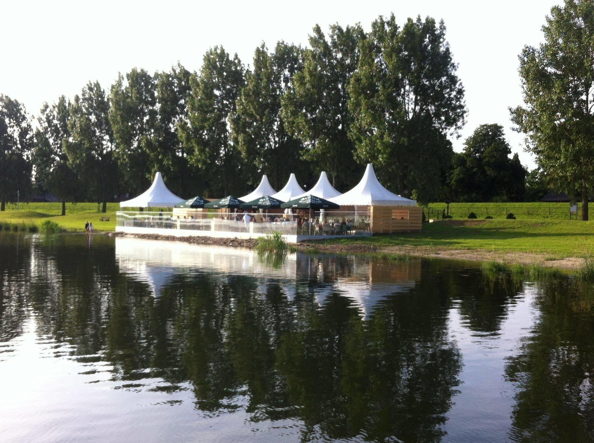 Restaurant Oolderhof Bv Hotel Roermond Eksteriør billede